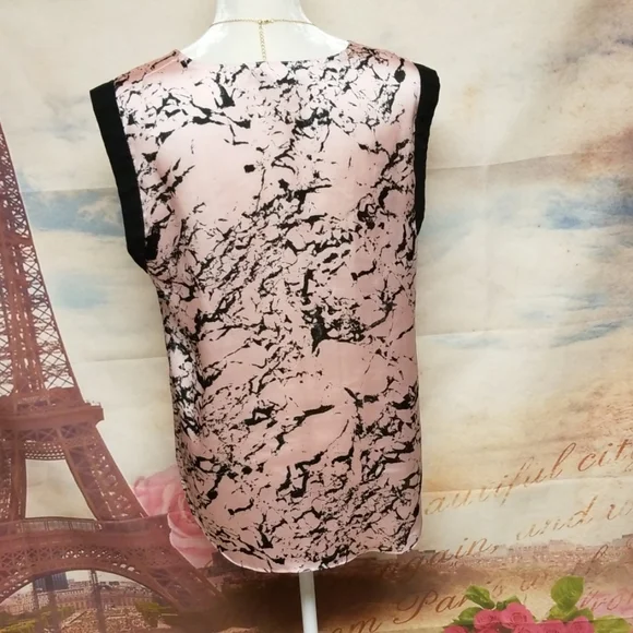 Vince Camuto petite sleevel… - Picture 5 of 7